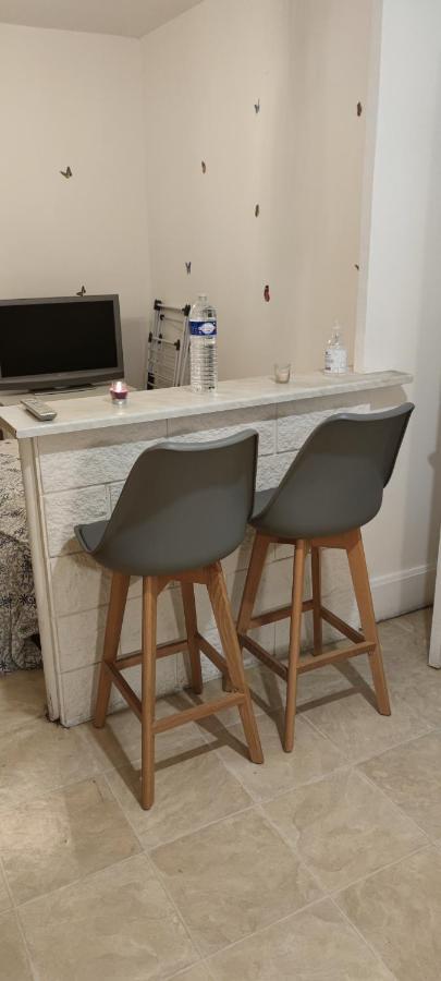 Appartement Duplex F2 Tout Confort Proche Centre Ville Avec Parking Gratuit Montluçon Exterior foto
