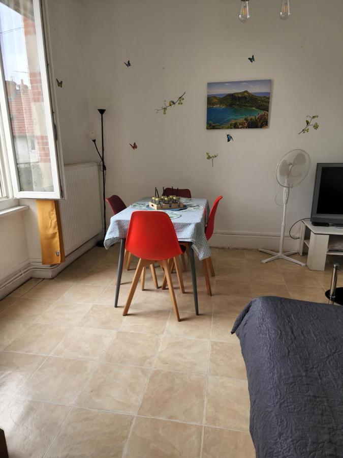 Appartement Duplex F2 Tout Confort Proche Centre Ville Avec Parking Gratuit Montluçon Exterior foto